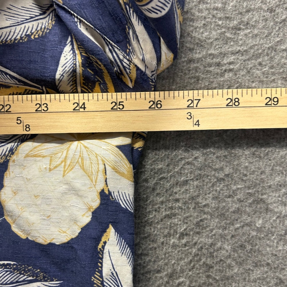 Caribbean Men XL Silk Cotton Tropical Pineapple Floral Hawaiian Shirt Blue Short - Picture 6 of 7